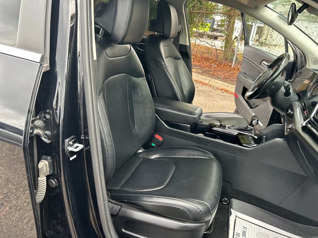 2023 Kia Sportage EX photo 24