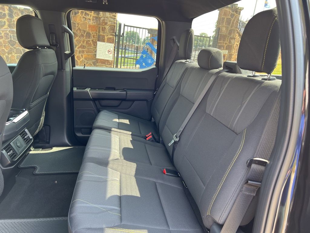 2025 Ford F-150 STX photo 32