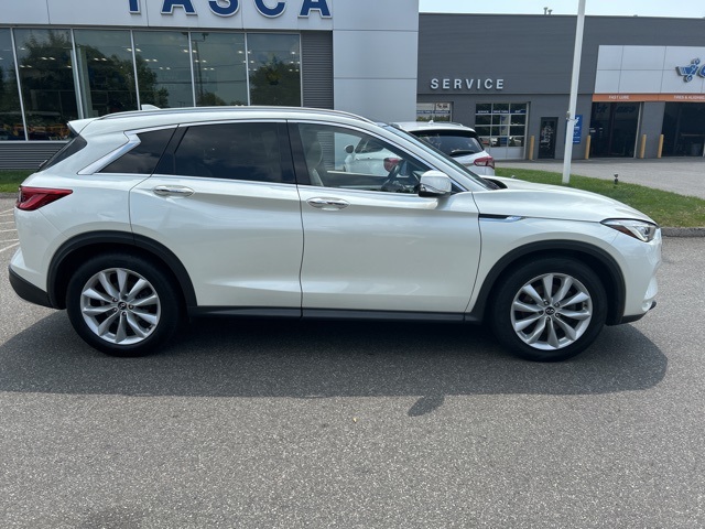 2019 Infiniti QX50 Luxe photo 8