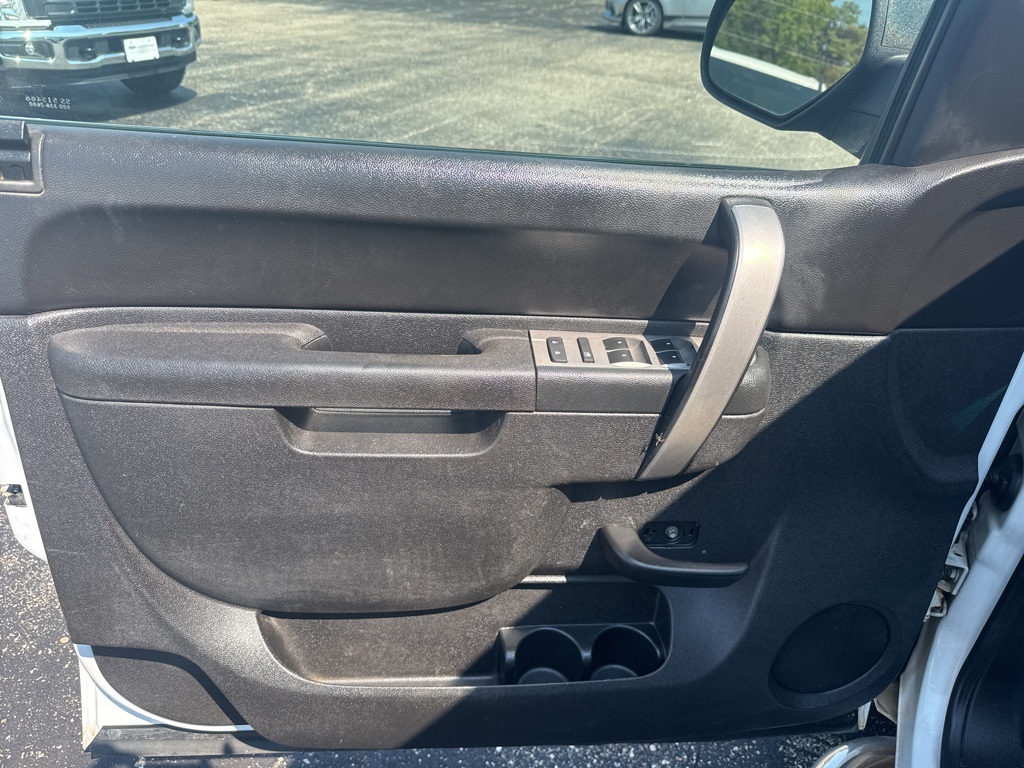 2010 Chevrolet Silverado 1500 LT photo 18