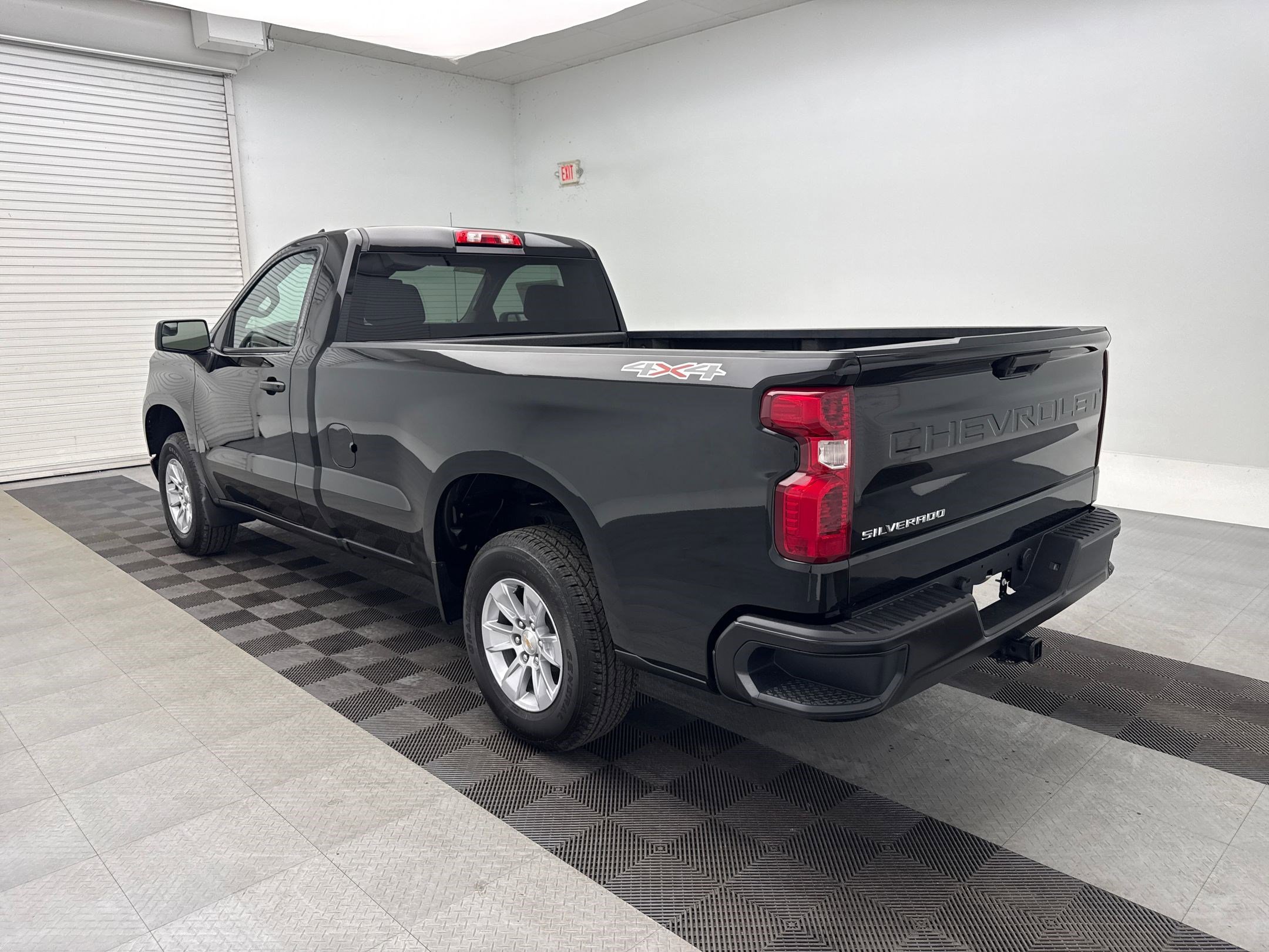 2026 Chevrolet Silverado 1500 photo 3