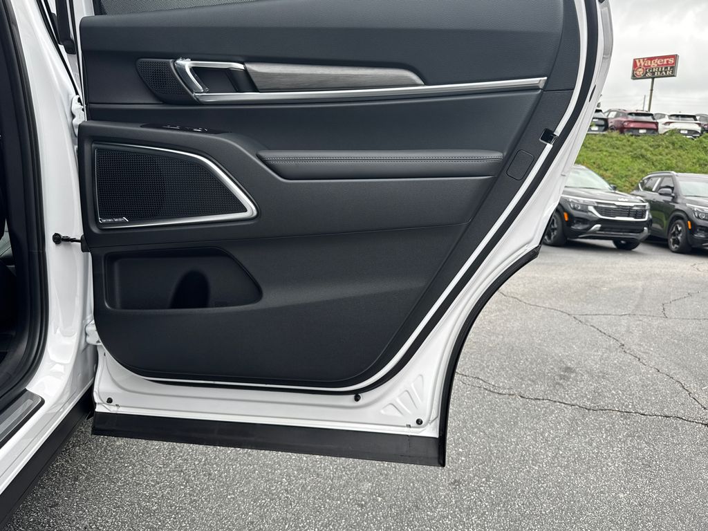 2025 Kia Telluride X-Line photo 16