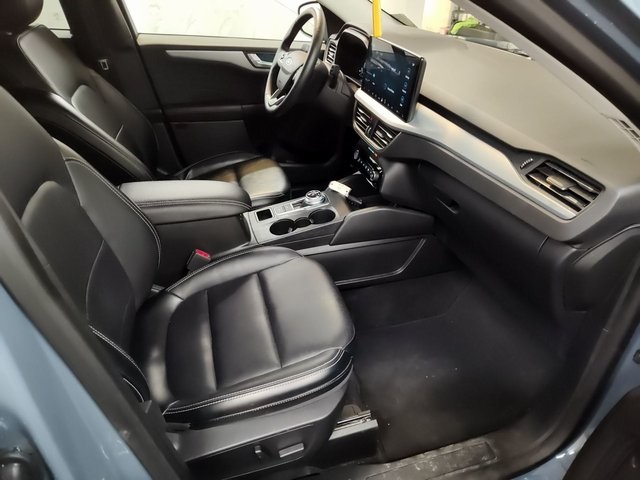 Image 9 of Pre-Owned 2024 Ford Escape Platinum