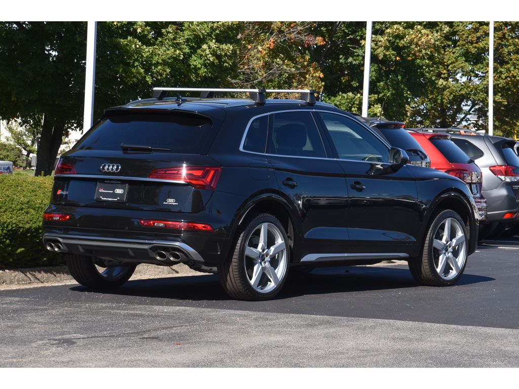 2024 Audi SQ5 Premium photo 2
