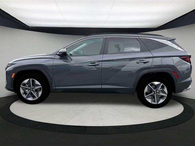 2026 Hyundai Tucson SEL photo 3
