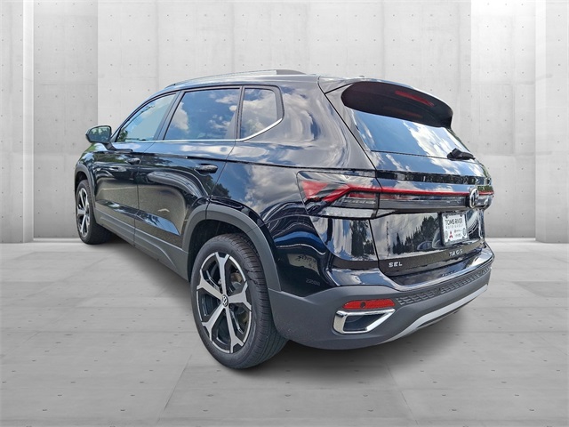 2025 Volkswagen Taos SEL photo 3