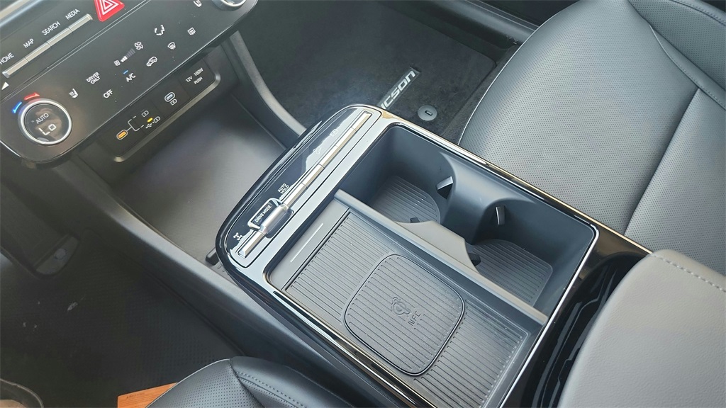 2025 Hyundai Tucson Hybrid SEL Convenience photo 16