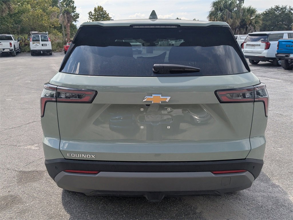 2026 Chevrolet Equinox LT photo 3