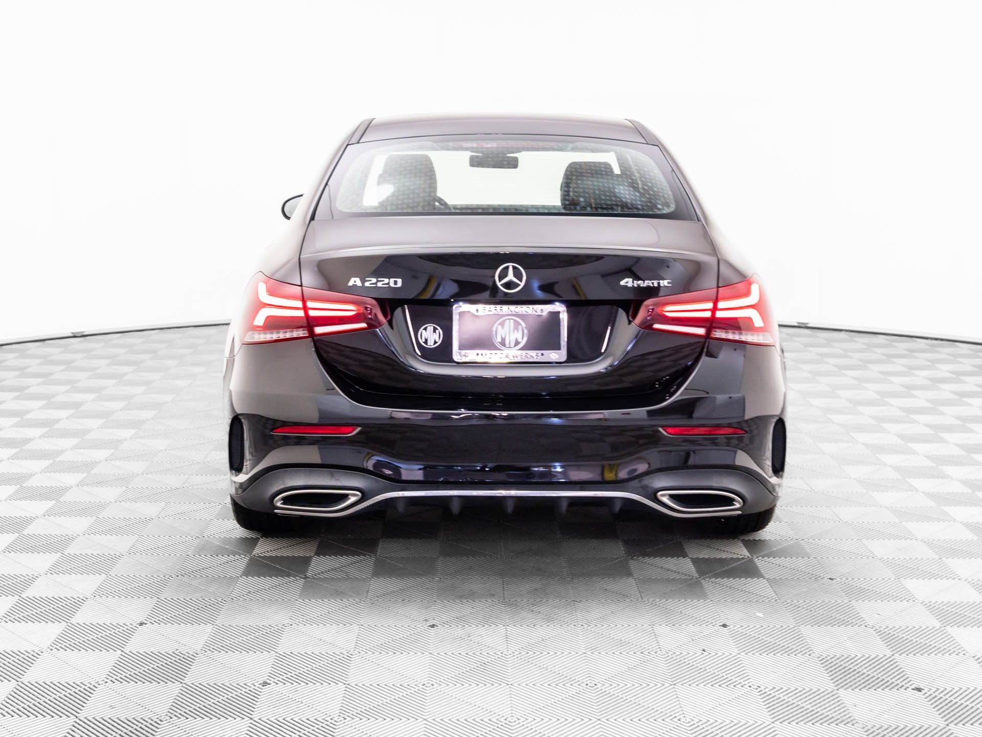 2022 Mercedes Benz A 220 4MATIC photo 4