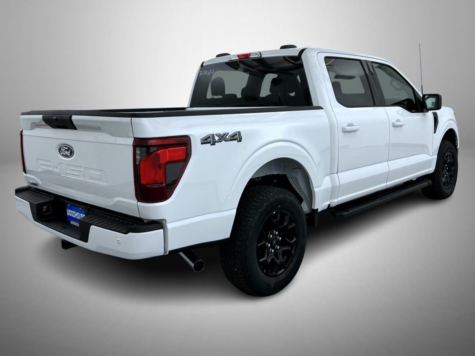 2025 Ford F-150 XLT photo 2