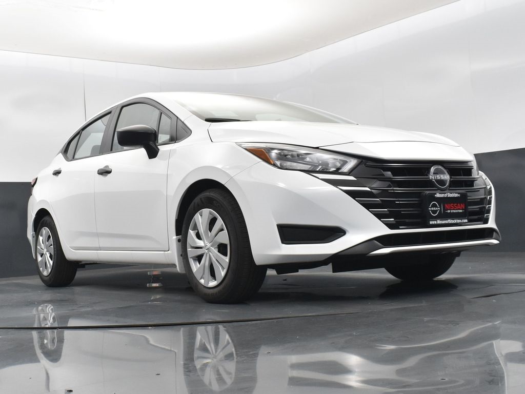 2025 Nissan Versa 1.6 S photo 29