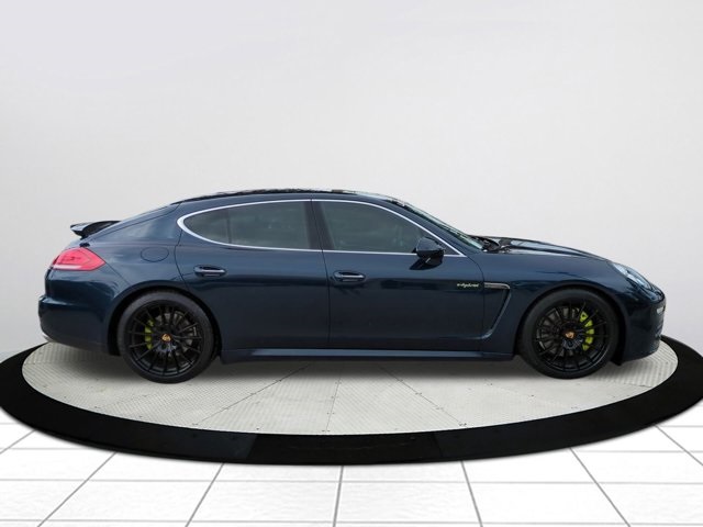 2014 Porsche Panamera E-Hybrid S photo 2