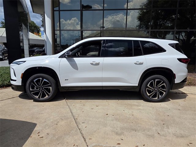 2026 Buick Enclave Sport Touring photo 3