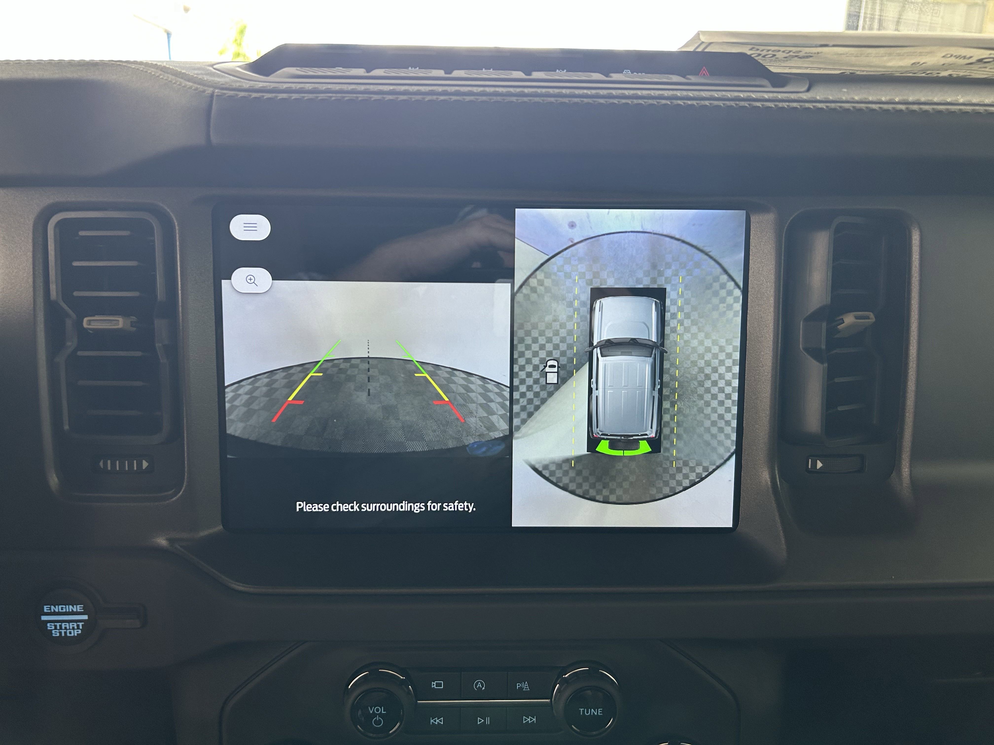 2025 Ford Bronco Badlands photo 7