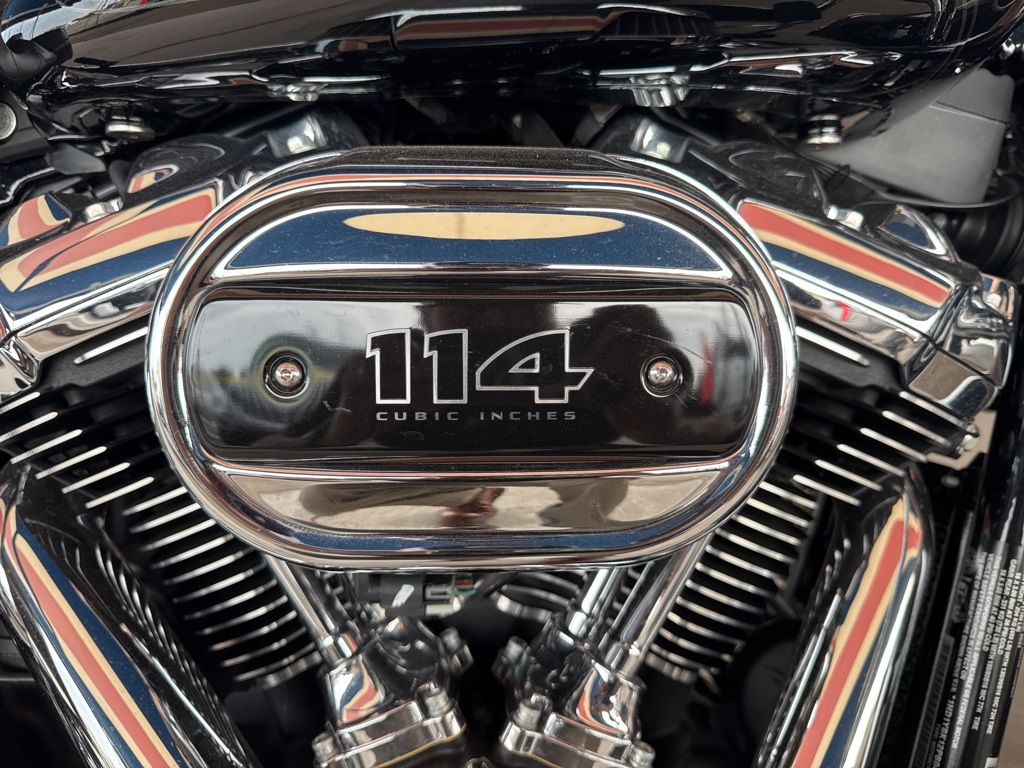 2023 Harley Davidson Heritage Classic 114 photo 4