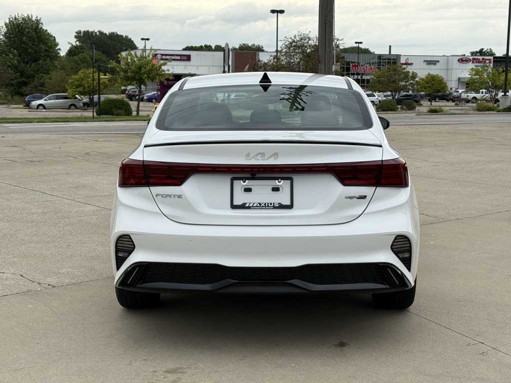 2023 Kia Forte GT-Line photo 6