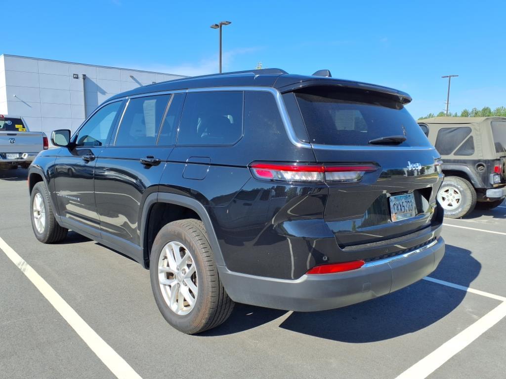 2023 Jeep Grand Cherokee Laredo photo 3