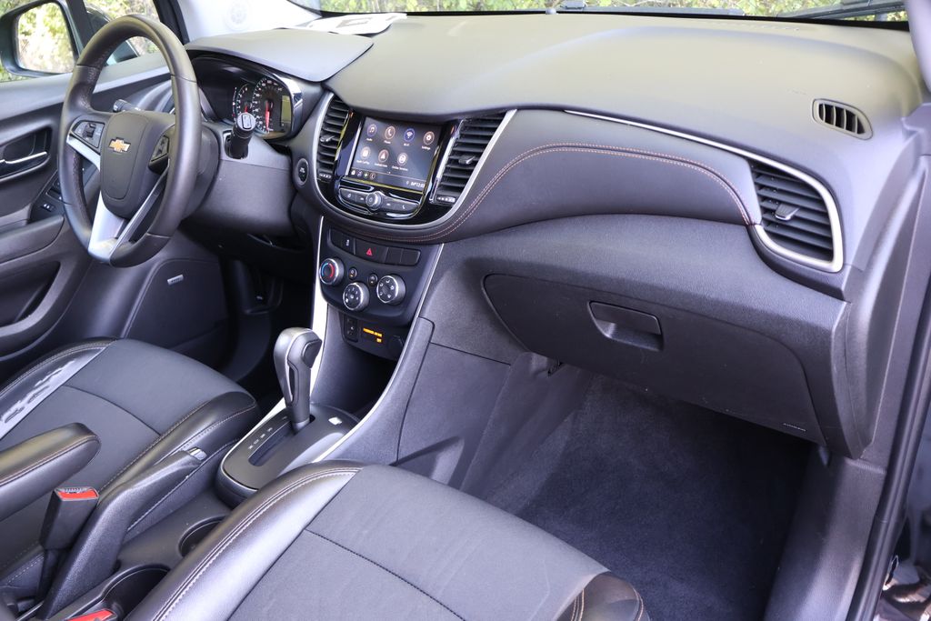 2020 Chevrolet Trax LT photo 31