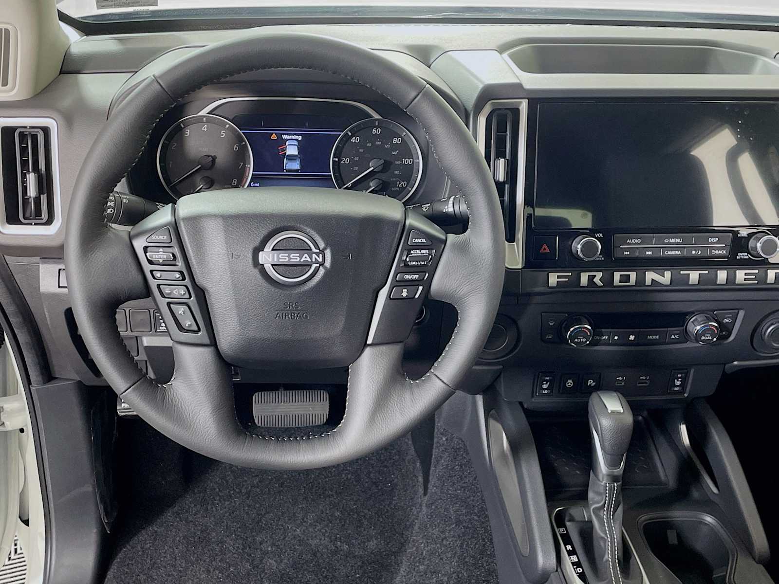 2025 Nissan Frontier SV Crew Cab photo 9
