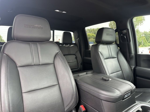 2023 Chevrolet Silverado 2500HD High Country photo 8
