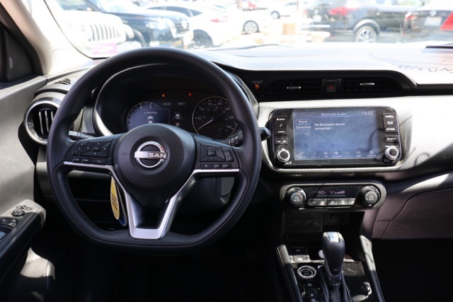 2022 Nissan Kicks SV photo 19