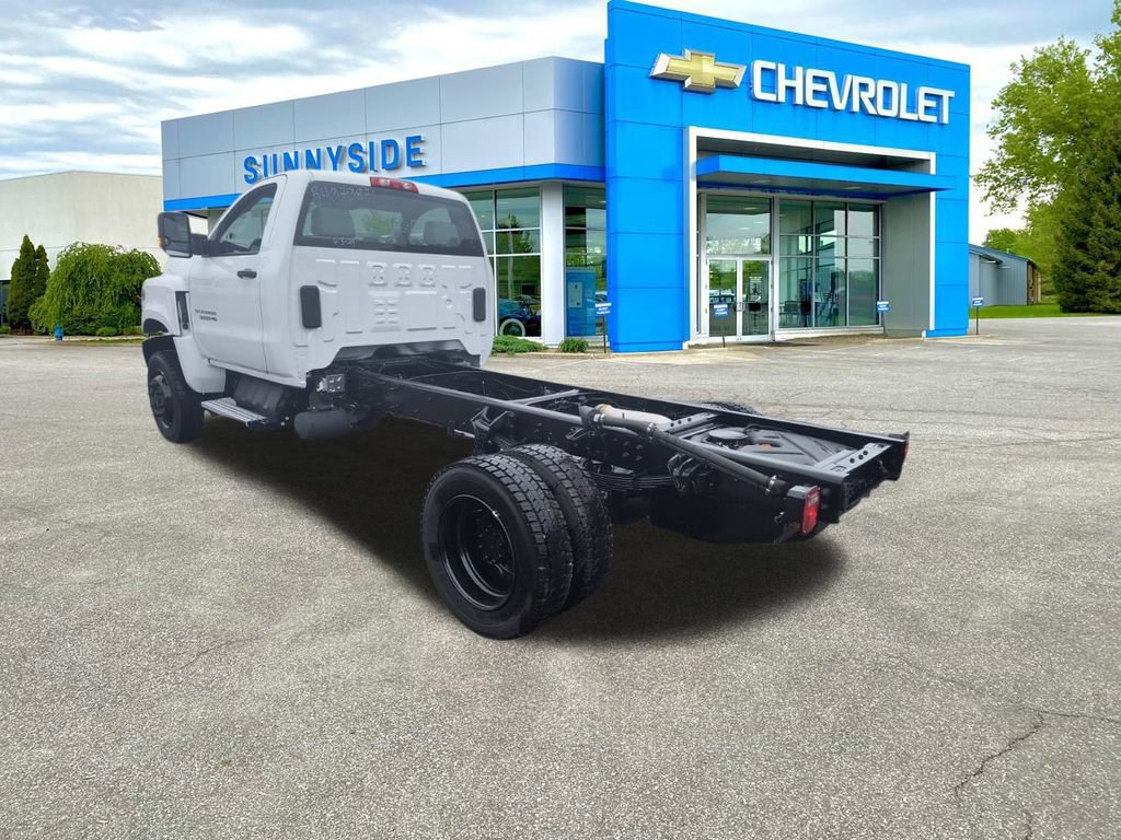 2024 Chevrolet Silverado 5500HD Work Truck photo 4