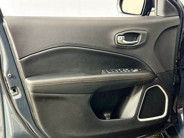 2017 Jeep Compass Limited photo 19