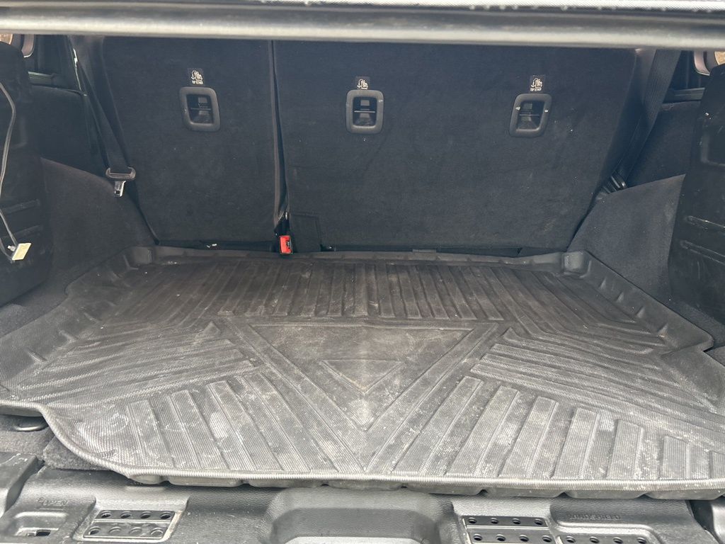 2021 Jeep Wrangler Unlimited Sahara photo 32