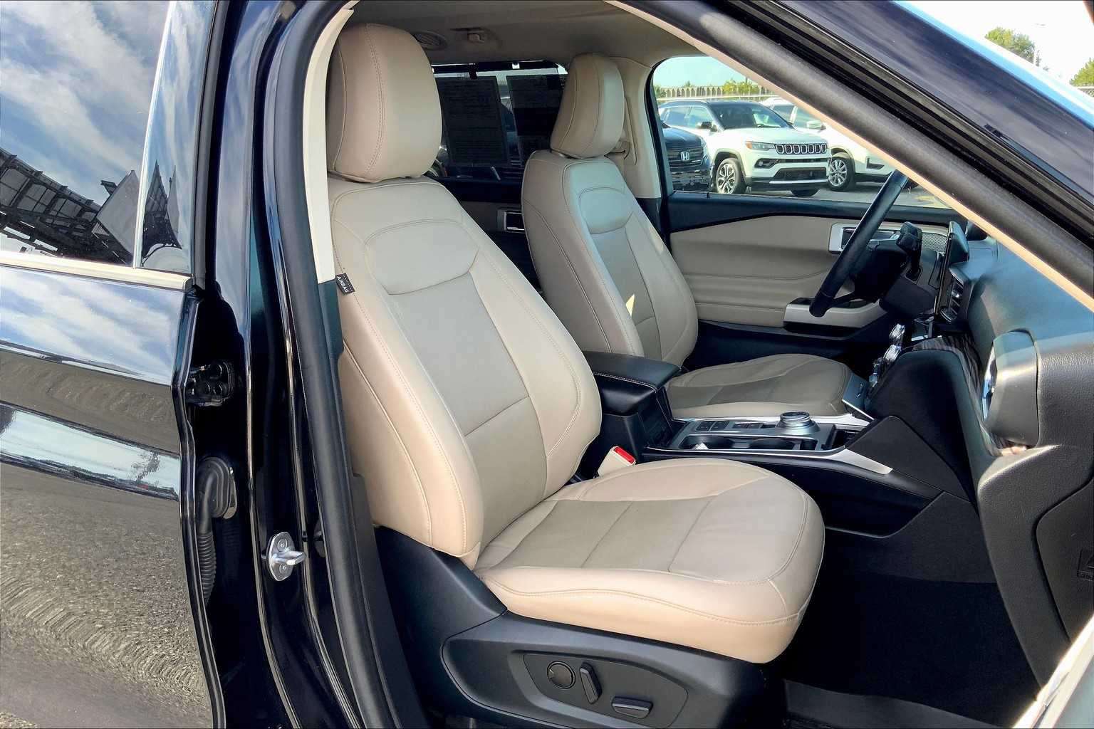 2021 Ford Explorer Limited photo 8