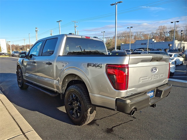 2025 Ford F-150 STX photo 4