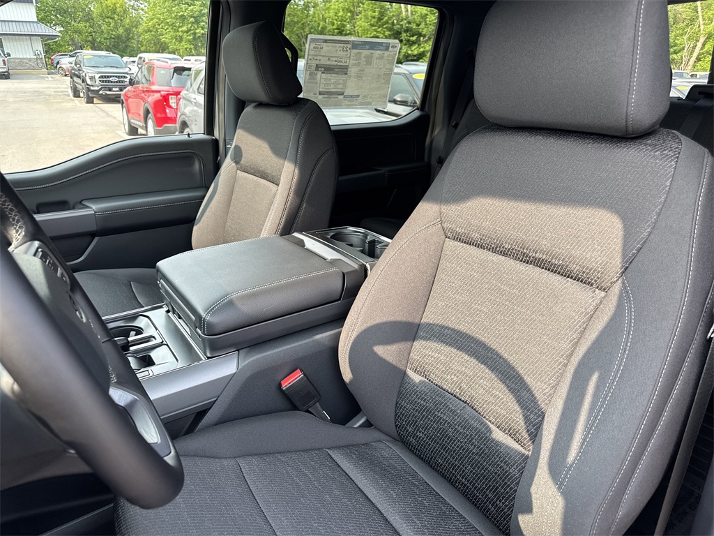 2025 Ford F-150 XLT photo 24