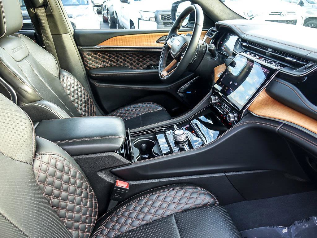 2023 JEEP GRAND CHEROKEE - Image 34