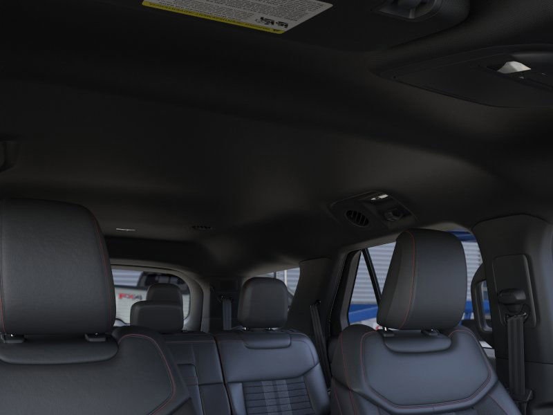 2025 Ford Explorer ST-Line photo 17