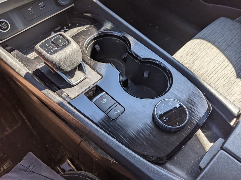 2021 Nissan Rogue SV photo 16