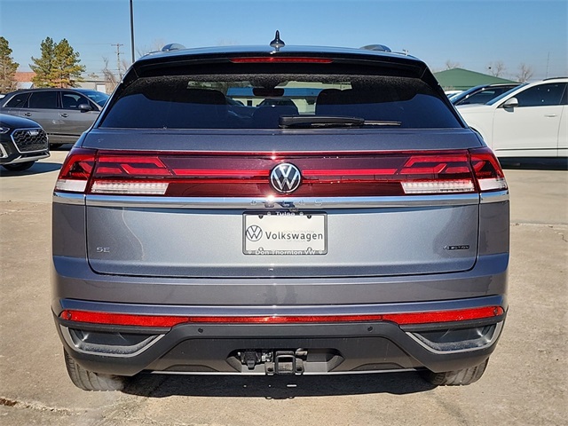 2025 Volkswagen Atlas Cross Sport SE Technology photo 3