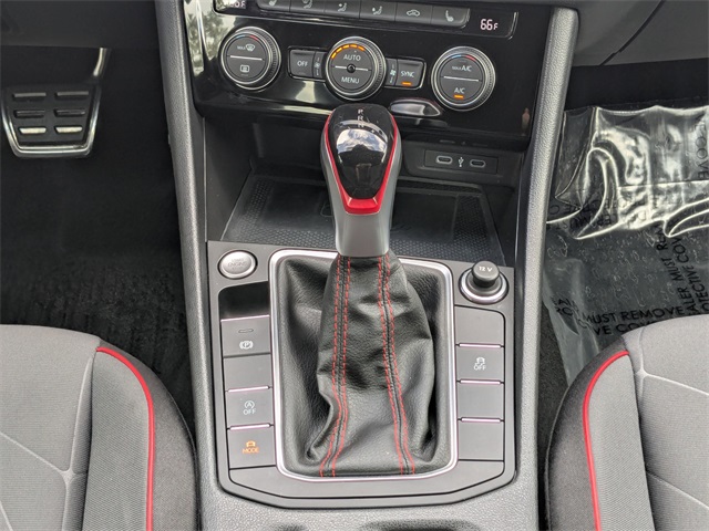 2024 Volkswagen Jetta GLI Autobahn Anniversary Edition photo 17