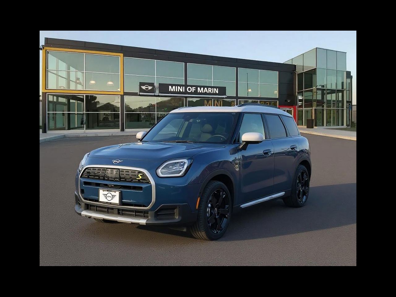 2025 MINI Countryman S's photo