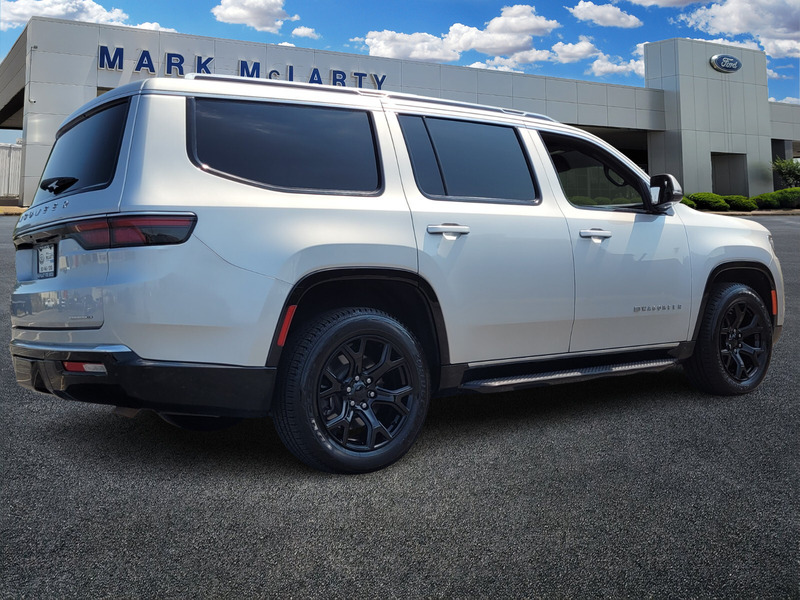 2022 Jeep Wagoneer Series II photo 2