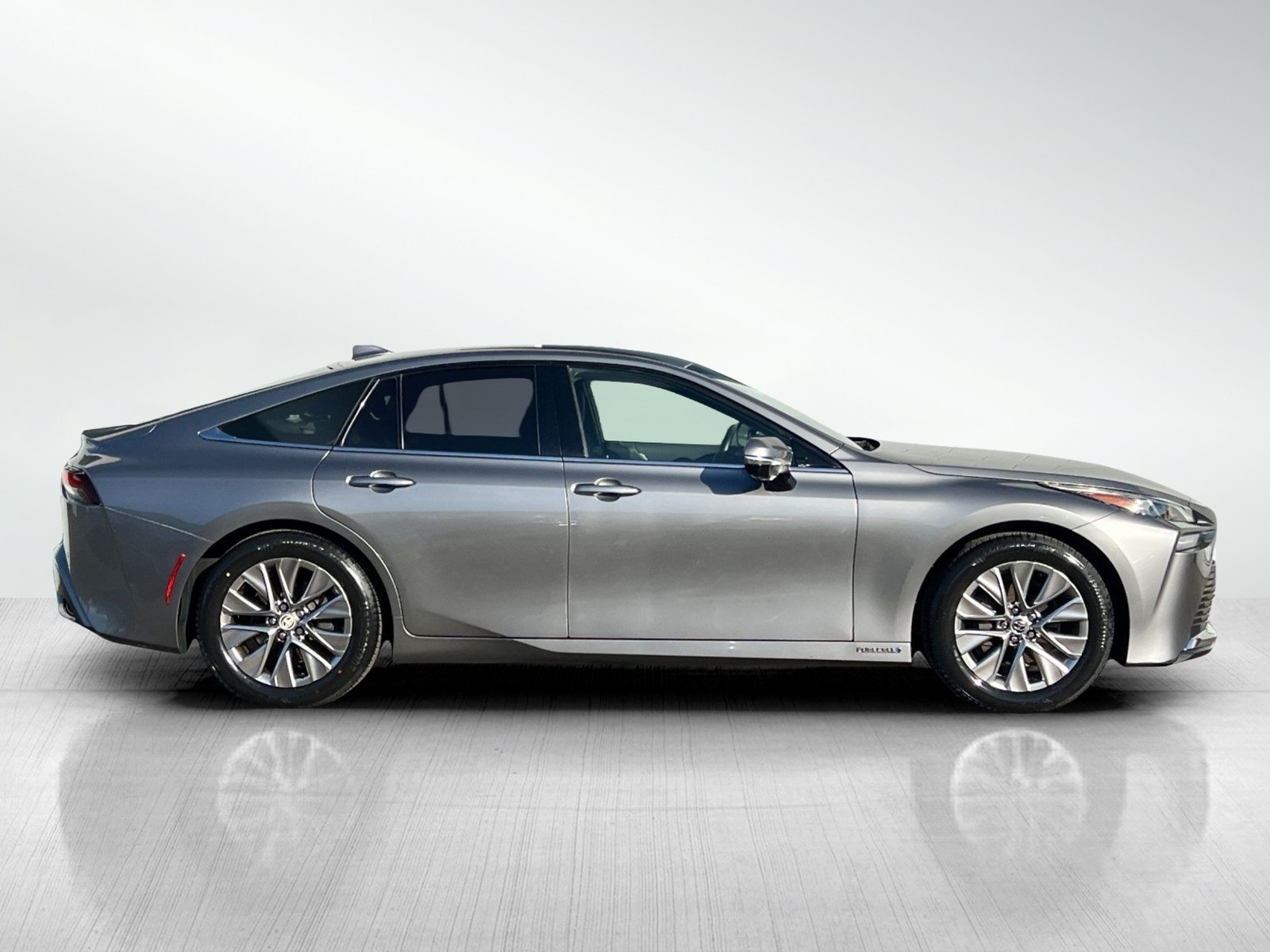 2023 Toyota Mirai XLE photo 3