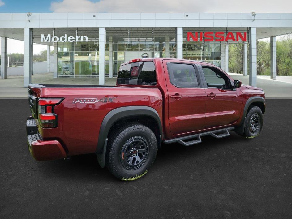 2025 Nissan Frontier PRO-4X photo 4