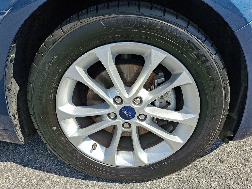 2019 Ford Fusion SE photo 7