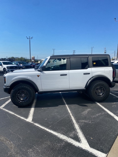 2025 Ford Bronco Badlands photo 4