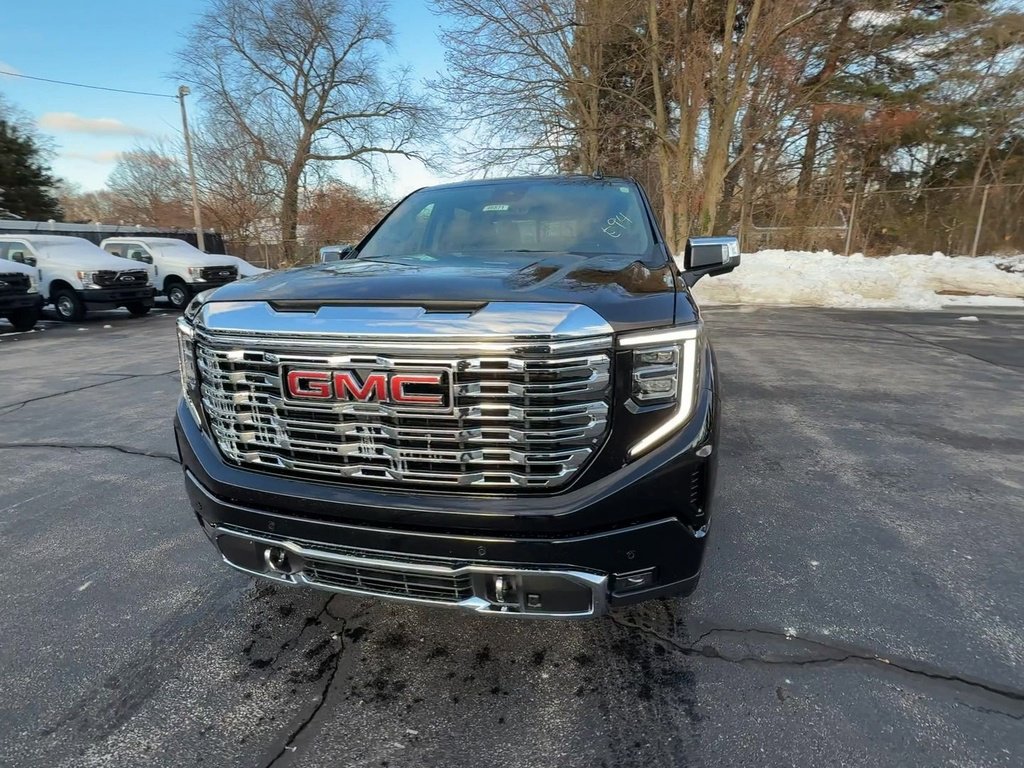 2026 Gmc Sierra Denali photo 2