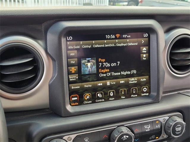 2021 Jeep Wrangler Anniversary Edition photo 25