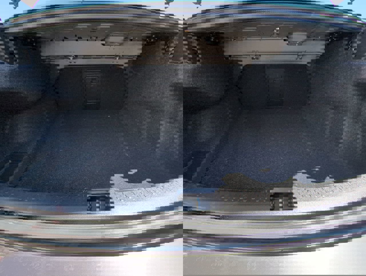 2025 Volvo S60 Core photo 15