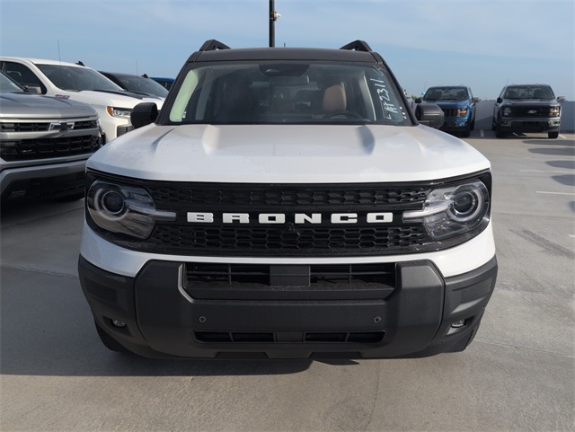 2025 Ford Bronco Sport Outer Banks photo 3