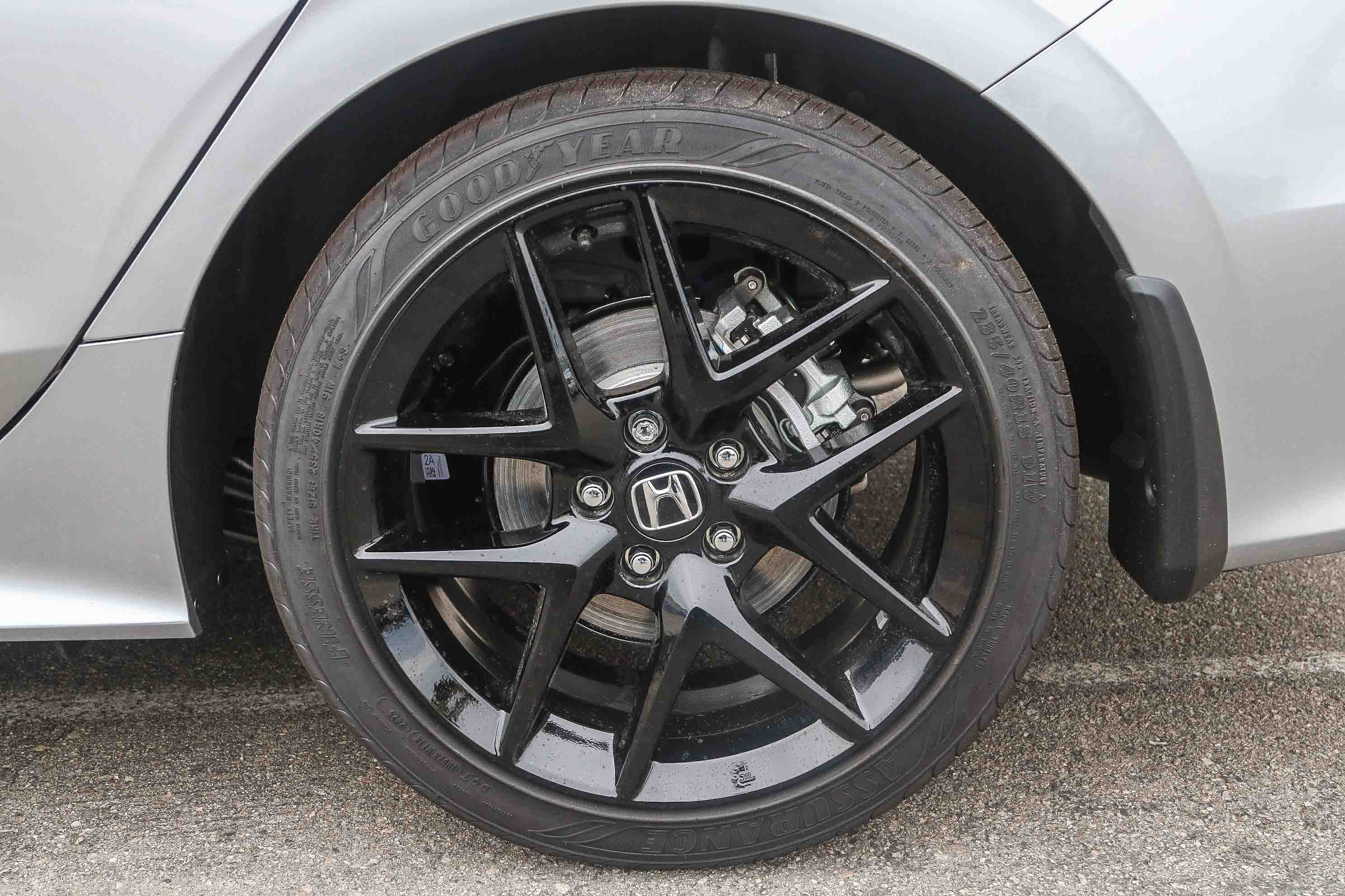 2026 Honda Civic Hybrid Sport photo 3