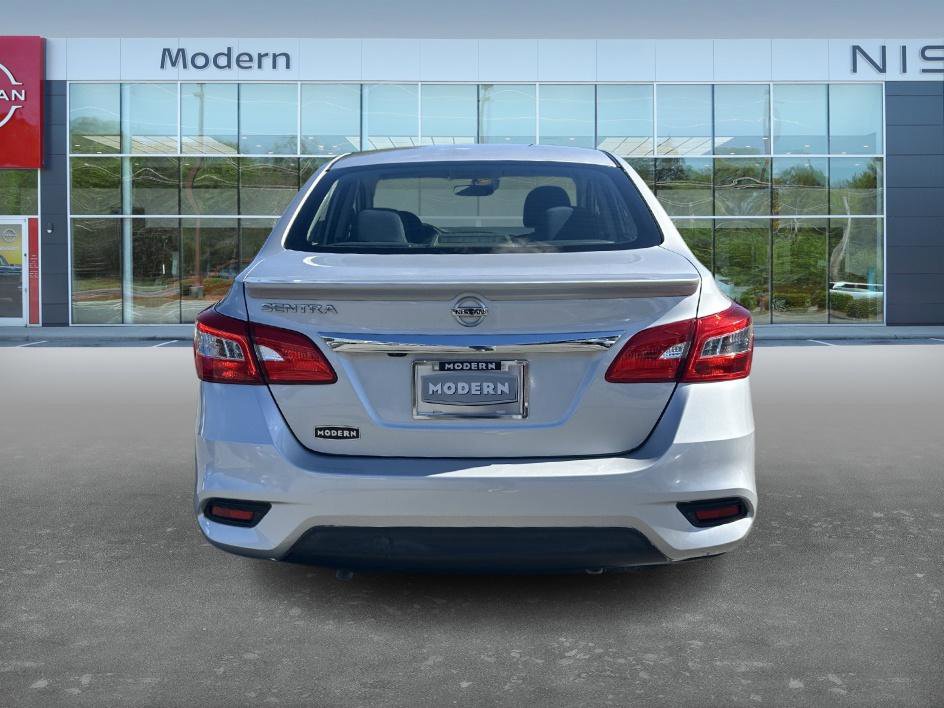 2019 Nissan Sentra S photo 6