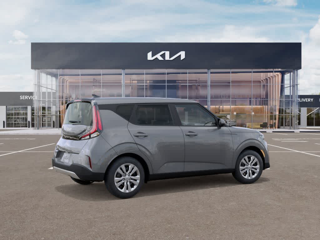 2025 Kia Soul LX photo 6
