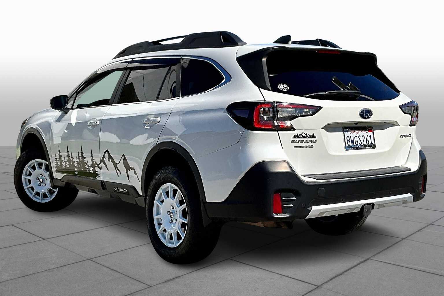 2021 Subaru Outback Limited photo 11